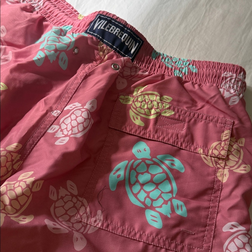 Vilebrequin Pink Turtle Print Men Shorts - Picture 9 of 9